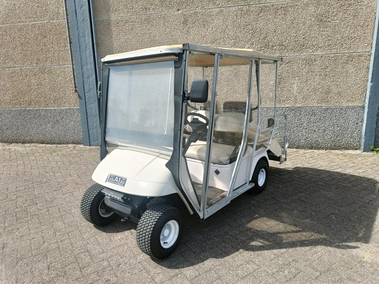 E-Way EW-AM2A 4-Persoons Elektrische Golfkar - Golfkocsi: 1 kép. E-Way EW-AM2A 4-Persoons Elektrische Golfkar - Golfkocsi: 1 kép.
