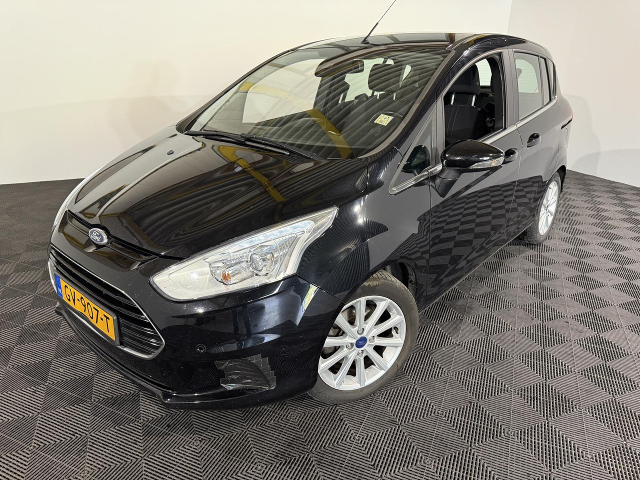Ford | B-Max | 1.0 EcoBoost Titanium | 2015 | 149.480 km | GV907T | Logisch - Autó: 1 kép. Ford | B-Max | 1.0 EcoBoost Titanium | 2015 | 149.480 km | GV907T | Logisch - Autó: 1 kép.