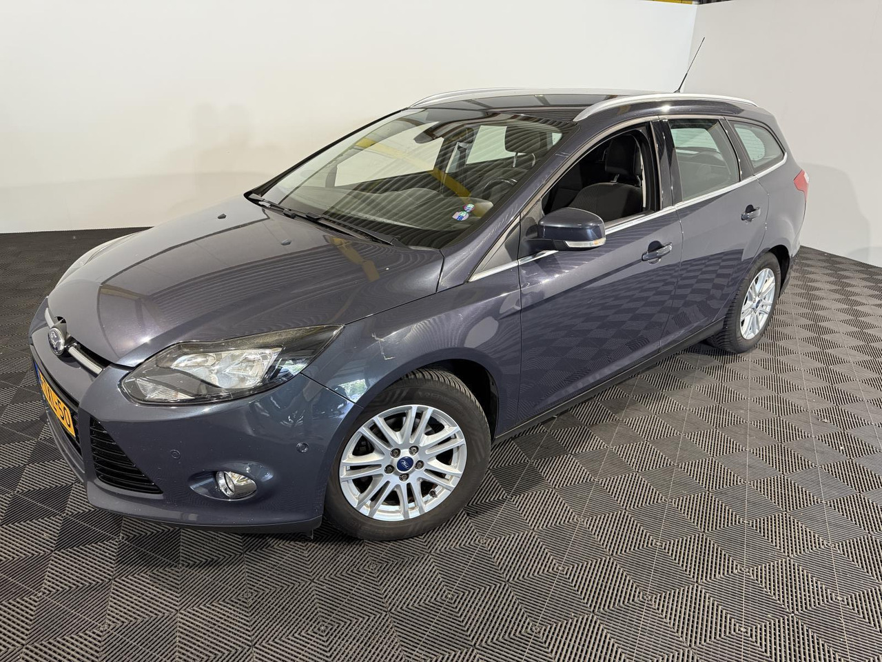 Ford | Focus Wagon | 1.0 EcoBoost Edition Plus | 2014 | 240.673 km | 4TXL50 | Logisch - Autó: 1 kép. Ford | Focus Wagon | 1.0 EcoBoost Edition Plus | 2014 | 240.673 km | 4TXL50 | Logisch - Autó: 1 kép.