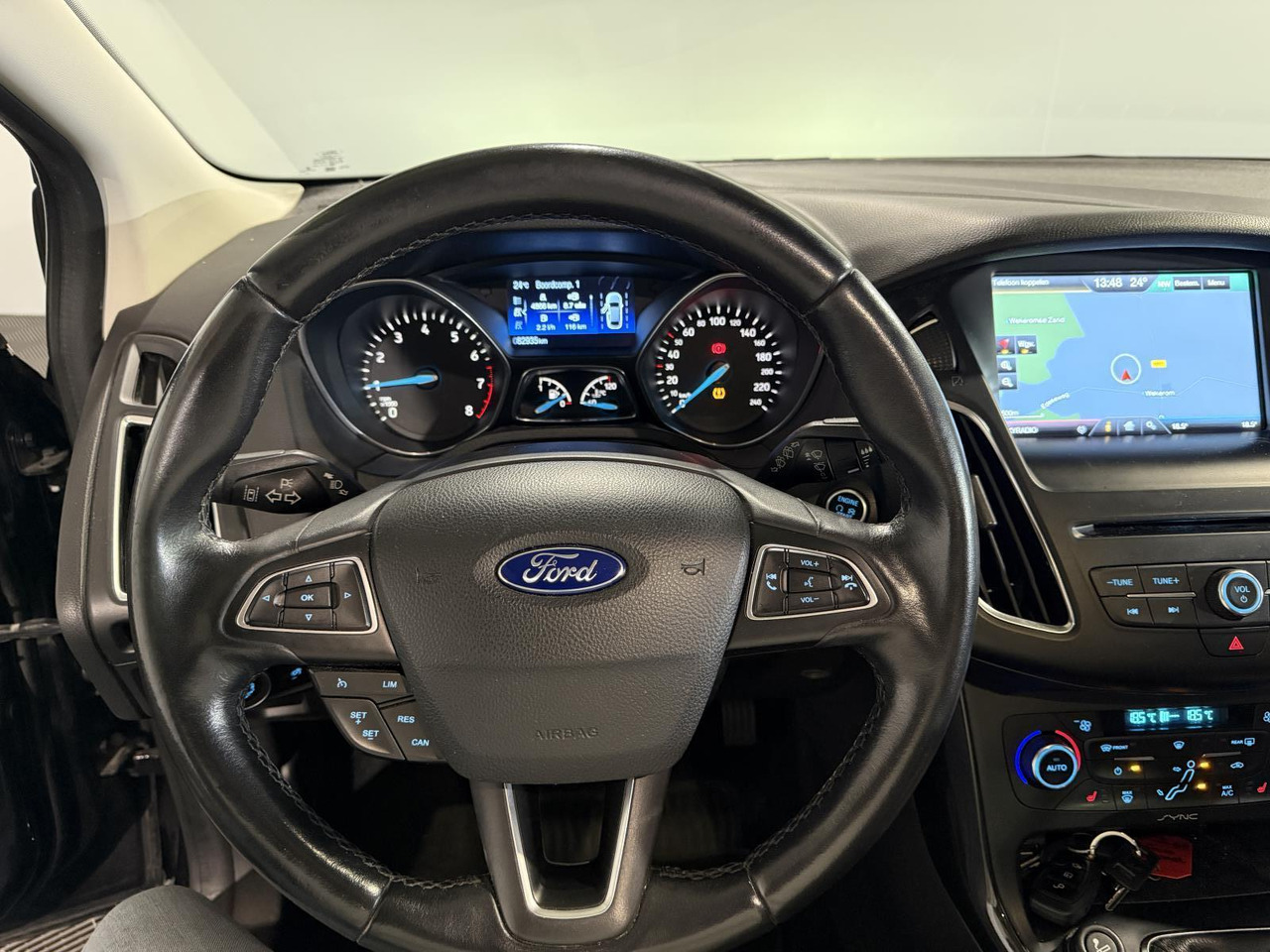 Ford | Focus Wagon | 1.0 Titanium Edition | 2015 | 82.935 km | P162BH | Geen oordeel - Autó: 3 kép. Ford | Focus Wagon | 1.0 Titanium Edition | 2015 | 82.935 km | P162BH | Geen oordeel - Autó: 3 kép.