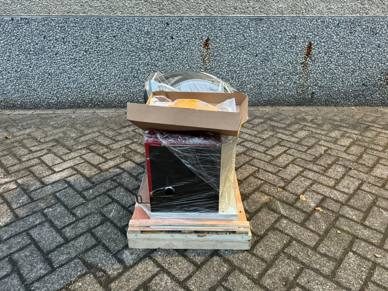 JYB 60 Pomp 120L/min Nieuw - Garázs felszerelés: 5 kép. JYB 60 Pomp 120L/min Nieuw - Garázs felszerelés: 5 kép.