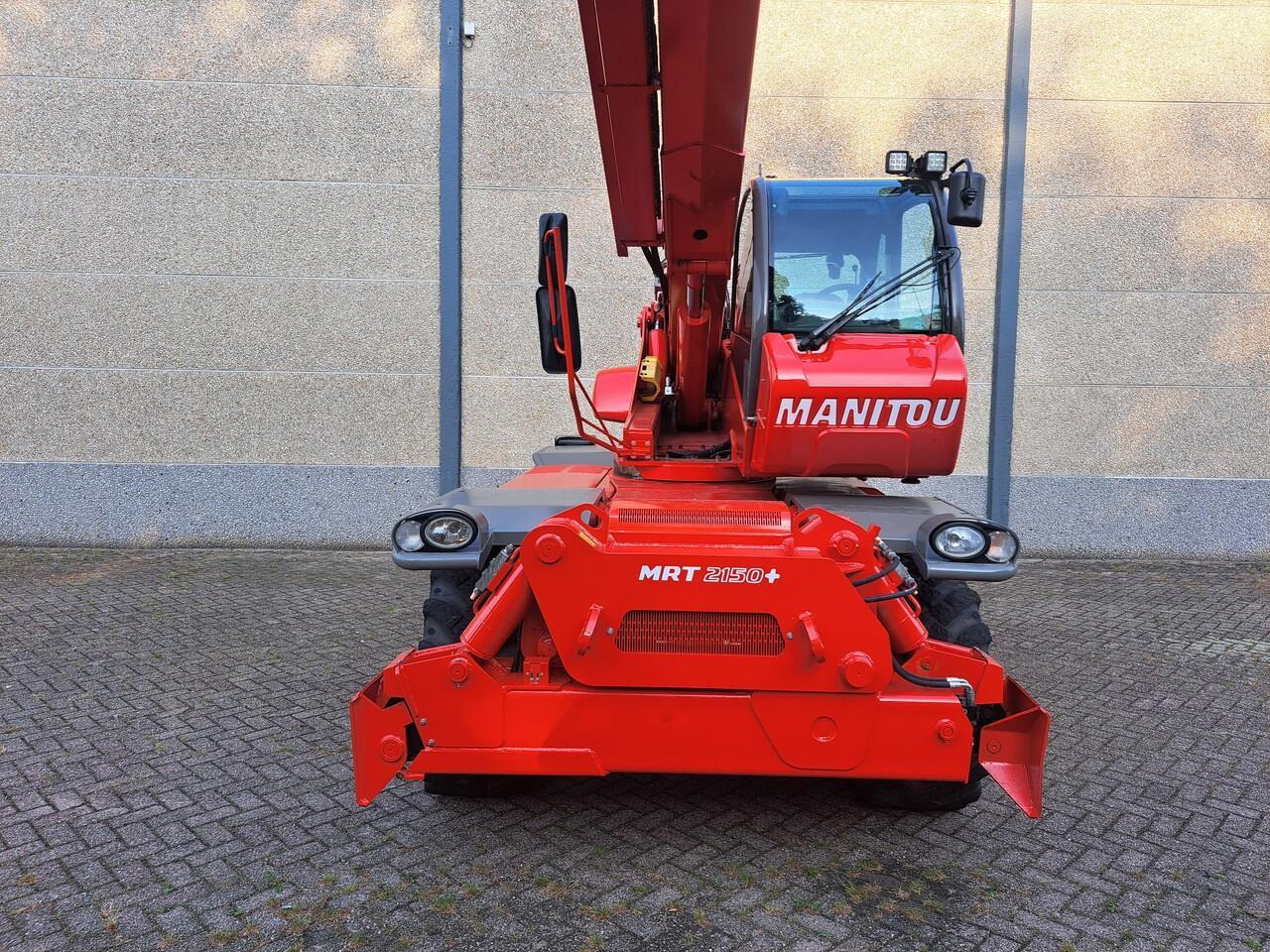 Manitou MRT 2150+ Privilege All-Terrain Roterende Verreiker (2015) - Teleszkópos rakodó: 3 kép. Manitou MRT 2150+ Privilege All-Terrain Roterende Verreiker (2015) - Teleszkópos rakodó: 3 kép.