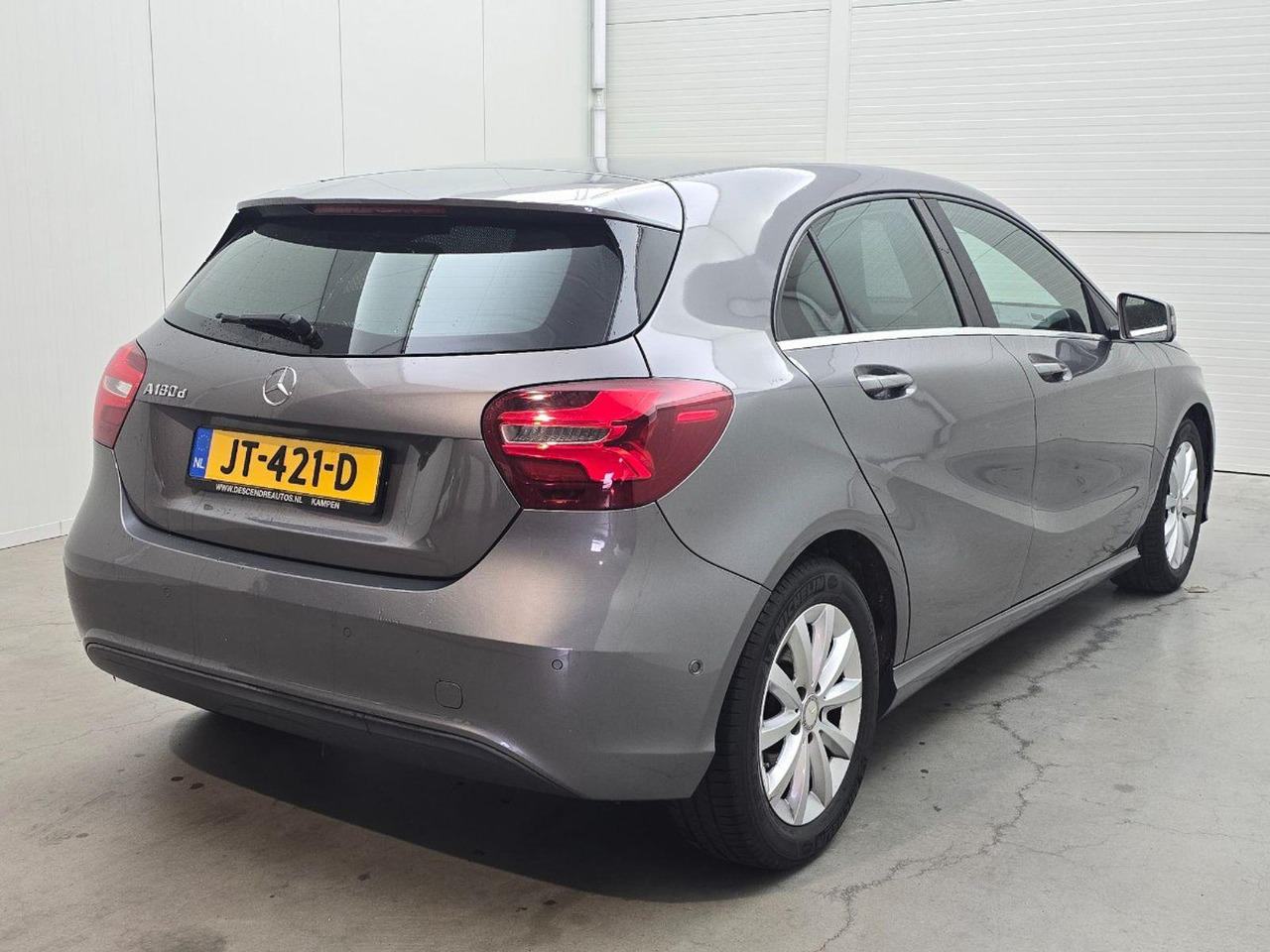 Mercedes-Benz A-klasse 180 d Lease Edition | 2016 | 231.875 km | Automaat | JT421D | NAP: Logisch - Hatchback: 4 kép. Mercedes-Benz A-klasse 180 d Lease Edition | 2016 | 231.875 km | Automaat | JT421D | NAP: Logisch - Hatchback: 4 kép.