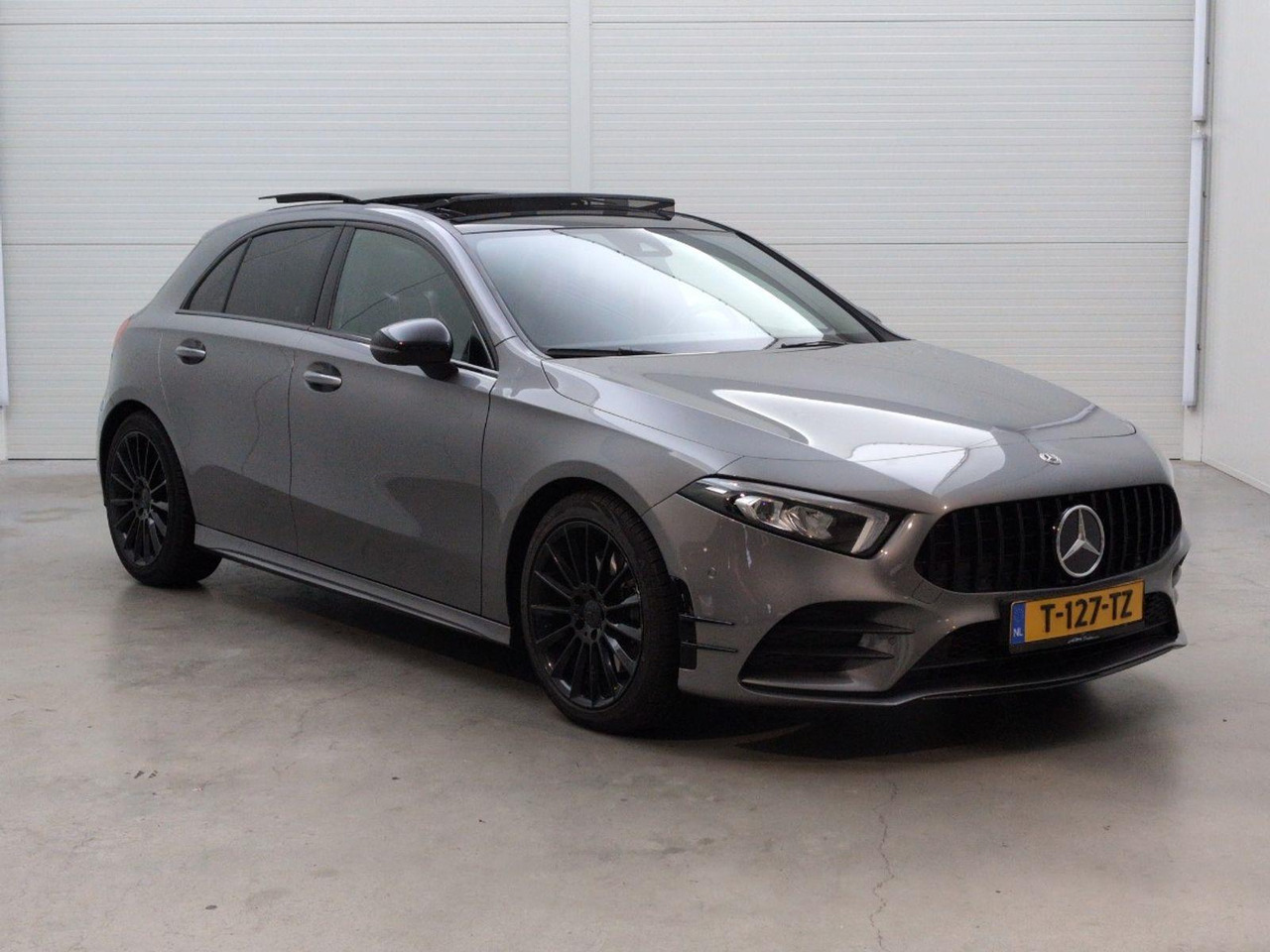Mercedes-Benz A-klasse 220 4MATIC Premium Plus | 2019 | 130.177 km | Automaat | T127TZ | NAP: Geen oordeel - Hatchback: 2 kép. Mercedes-Benz A-klasse 220 4MATIC Premium Plus | 2019 | 130.177 km | Automaat | T127TZ | NAP: Geen oordeel - Hatchback: 2 kép.