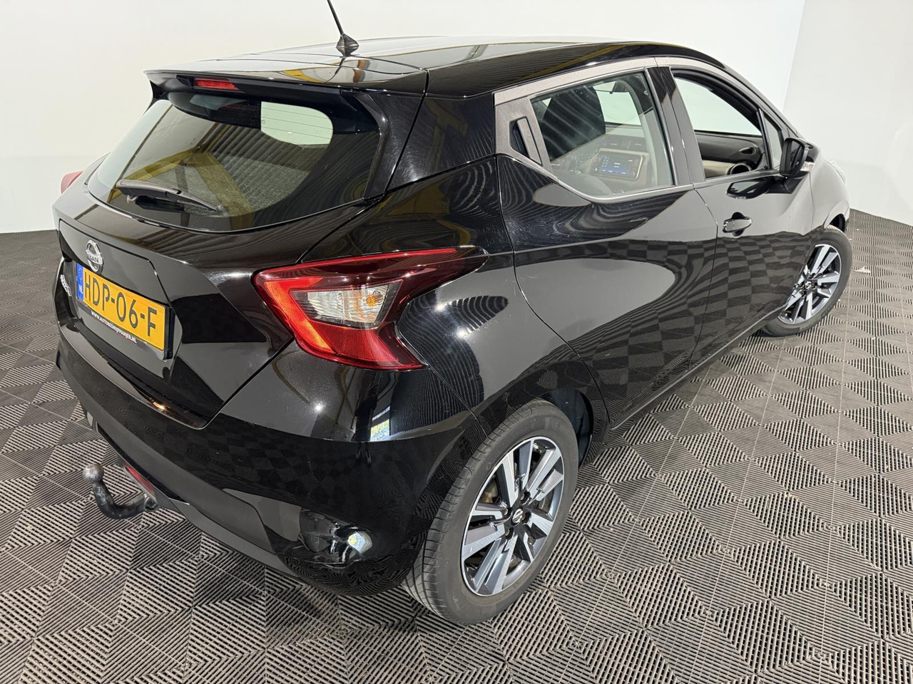 Nissan | Micra | 0.9 IG-T Acenta | 2018 | 158.656 km | HDP06F | Geen oordeel - Hatchback: 2 kép. Nissan | Micra | 0.9 IG-T Acenta | 2018 | 158.656 km | HDP06F | Geen oordeel - Hatchback: 2 kép.