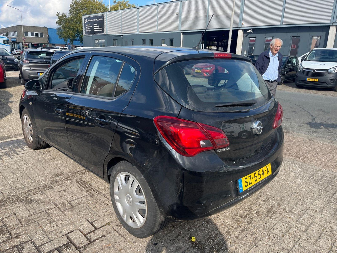 Opel Corsa 1.4 Favourite | 2018 | 98.705 km | SZ554X | NAP: Logisch - Hatchback: 3 kép. Opel Corsa 1.4 Favourite | 2018 | 98.705 km | SZ554X | NAP: Logisch - Hatchback: 3 kép.