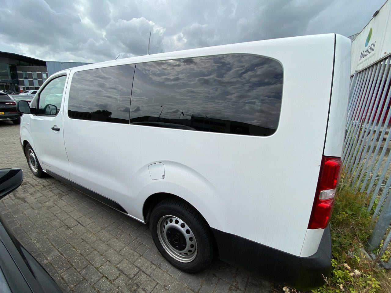 Opel Vivaro Combi 1.5 CDTI L2H1 9 persoons | 2021 | 90.935 km | K646NL | NAP: Logisch - Autó: 3 kép. Opel Vivaro Combi 1.5 CDTI L2H1 9 persoons | 2021 | 90.935 km | K646NL | NAP: Logisch - Autó: 3 kép.