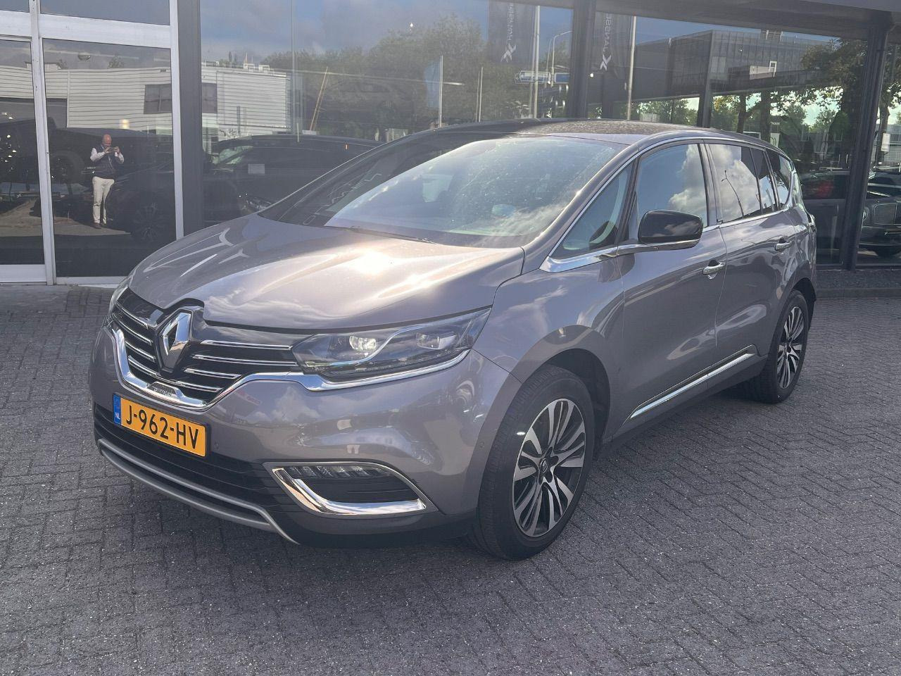 Renault Espace 1.6 TCe Initiale Paris 7p. | 2017 | 97.000 km | J962HV | NAP: Geen oordeel - Autó: 1 kép. Renault Espace 1.6 TCe Initiale Paris 7p. | 2017 | 97.000 km | J962HV | NAP: Geen oordeel - Autó: 1 kép.