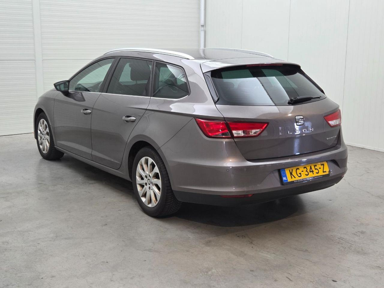 SEAT Leon ST 1.0 EcoTSI Style Connect | 2016 | 146.353 km | KG345Z | NAP: Logisch - Autó: 3 kép. SEAT Leon ST 1.0 EcoTSI Style Connect | 2016 | 146.353 km | KG345Z | NAP: Logisch - Autó: 3 kép.