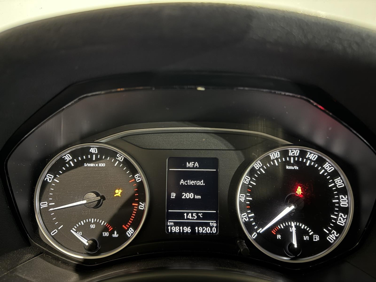 Skoda | Octavia Combi | 1.4 TSI Greentech Ambition Business Line | 2012 | 198.196 km | 01TGL8 | Logisch - Autó: 2 kép. Skoda | Octavia Combi | 1.4 TSI Greentech Ambition Business Line | 2012 | 198.196 km | 01TGL8 | Logisch - Autó: 2 kép.