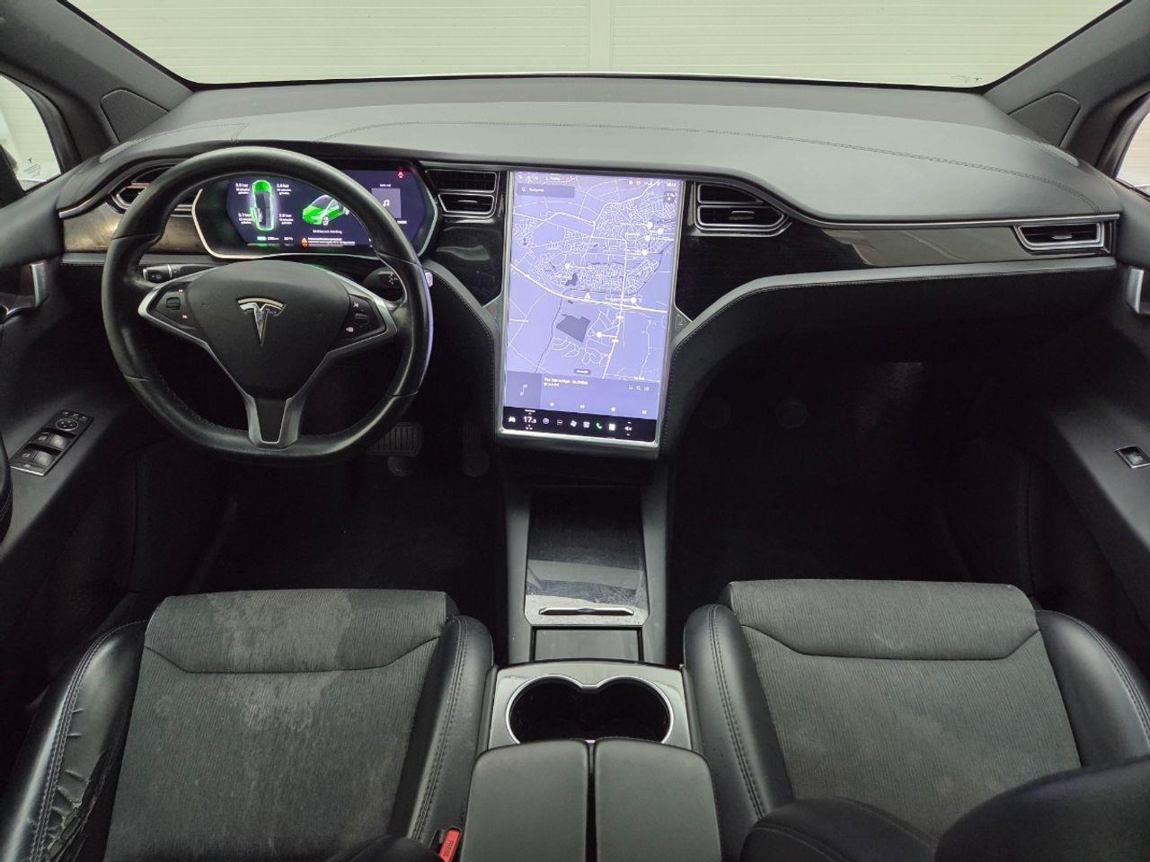 Tesla Model X 75D Base | 2018 | 155.560 km | SV685G | NAP: Logisch - Autó: 5 kép. Tesla Model X 75D Base | 2018 | 155.560 km | SV685G | NAP: Logisch - Autó: 5 kép.