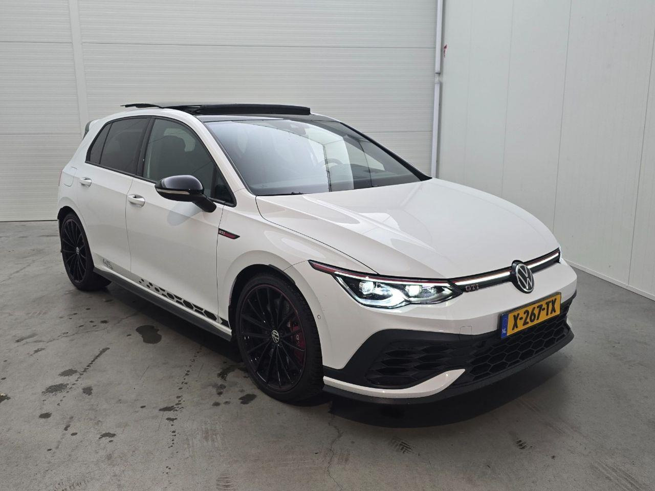 Volkswagen Golf 2.0 TSI GTI | 2022 | 53.673 km | X267TX | NAP: Geen oordeel - Hatchback: 2 kép. Volkswagen Golf 2.0 TSI GTI | 2022 | 53.673 km | X267TX | NAP: Geen oordeel - Hatchback: 2 kép.