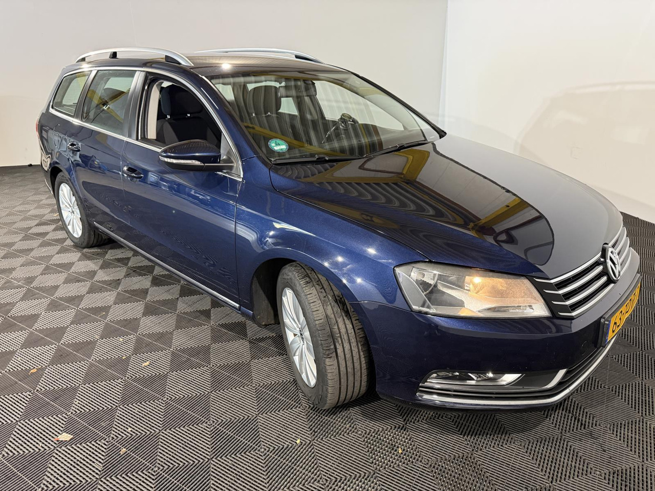 Volkswagen | Passat Variant | 1.4 TSI Comfortline BlueMotion | 2012 | 223.524 km | 63TDP7 | Logisch - Autó: 5 kép. Volkswagen | Passat Variant | 1.4 TSI Comfortline BlueMotion | 2012 | 223.524 km | 63TDP7 | Logisch - Autó: 5 kép.