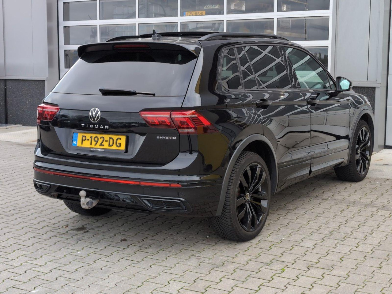 Volkswagen Tiguan 1.4 TSI eHybrid R - Line Business+ | 2021 | 96.459 km | Automaat | P192DG | NAP: Geen oordeel - Terepjáró/ SUV: 4 kép. Volkswagen Tiguan 1.4 TSI eHybrid R - Line Business+ | 2021 | 96.459 km | Automaat | P192DG | NAP: Geen oordeel - Terepjáró/ SUV: 4 kép.