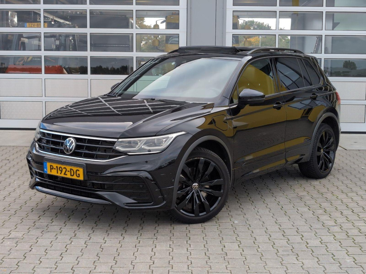 Volkswagen Tiguan 1.4 TSI eHybrid R - Line Business+ | 2021 | 96.459 km | Automaat | P192DG | NAP: Geen oordeel - Terepjáró/ SUV: 1 kép. Volkswagen Tiguan 1.4 TSI eHybrid R - Line Business+ | 2021 | 96.459 km | Automaat | P192DG | NAP: Geen oordeel - Terepjáró/ SUV: 1 kép.
