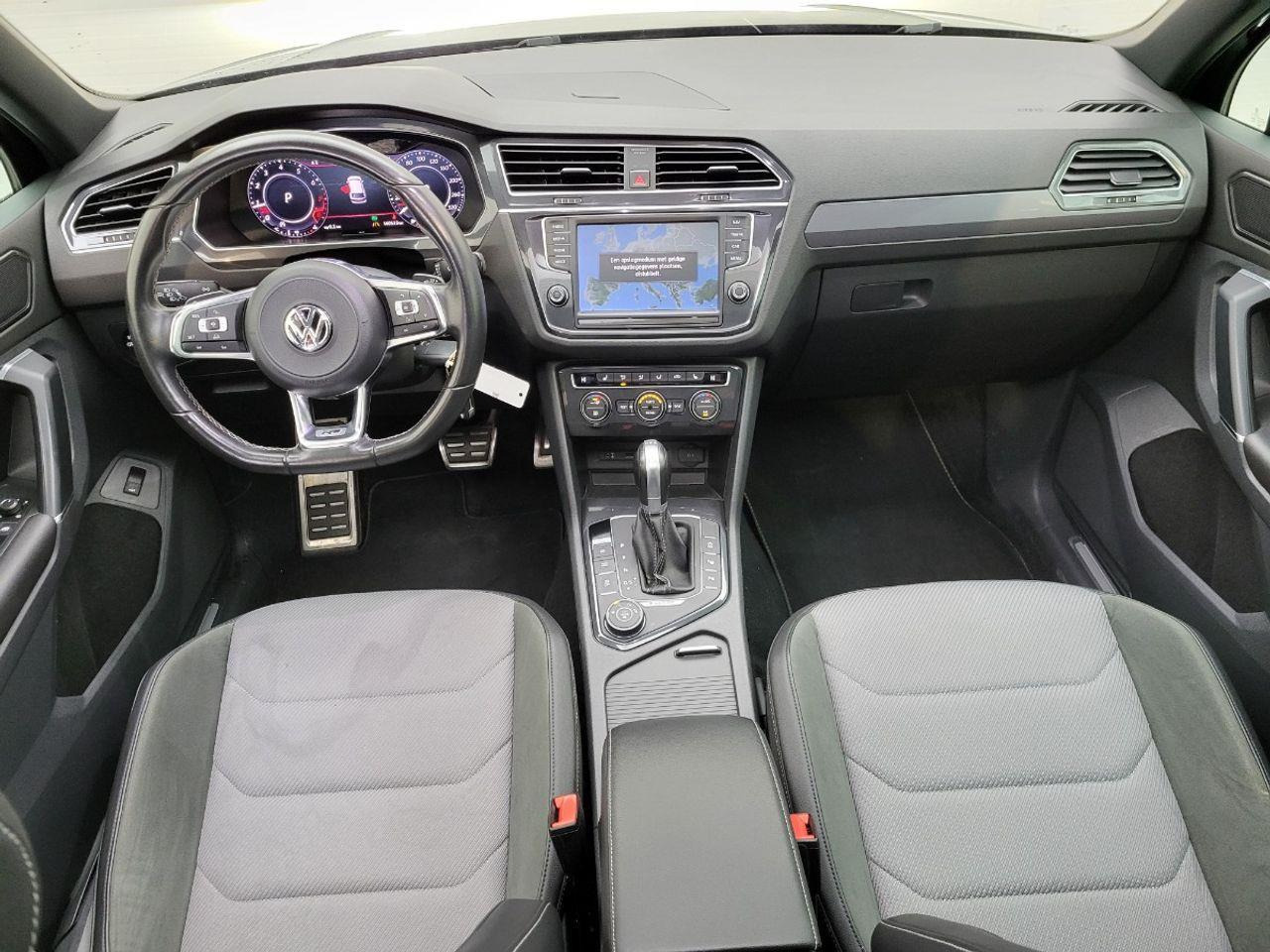 Volkswagen Tiguan 2.0 TSI 4Motion Highline | 2017 | 140.533 km | GFN62H | NAP: Geen oordeel - Terepjáró/ SUV: 5 kép. Volkswagen Tiguan 2.0 TSI 4Motion Highline | 2017 | 140.533 km | GFN62H | NAP: Geen oordeel - Terepjáró/ SUV: 5 kép.