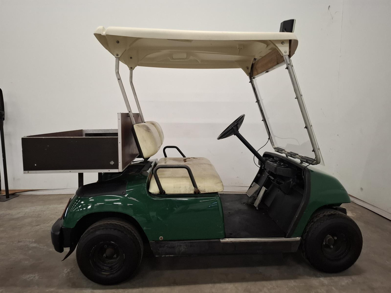Yamaha G22A 2-zits Benzine JU0-F4236-30 - Golfkocsi: 5 kép. Yamaha G22A 2-zits Benzine JU0-F4236-30 - Golfkocsi: 5 kép.