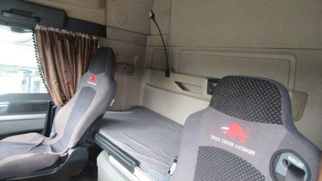 MAN TGX 26.540L inkl. 3 Achs-Anhänger - Rönkszállító teherautó, Darus autó: 4 kép. MAN TGX 26.540L inkl. 3 Achs-Anhänger - Rönkszállító teherautó, Darus autó: 4 kép.
