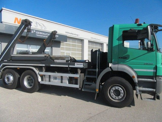 Mercedes-Benz AXOR 2533L Absetzkipper gel. NLA - Konténerszállító: 4 kép. Mercedes-Benz AXOR 2533L Absetzkipper gel. NLA - Konténerszállító: 4 kép.
