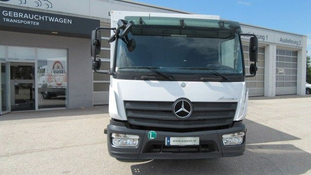 Mercedes-Benz Atego 1524L Getränkekoffer, LBW, Euro6 - Italszállító teherautó: 2 kép. Mercedes-Benz Atego 1524L Getränkekoffer, LBW, Euro6 - Italszállító teherautó: 2 kép.