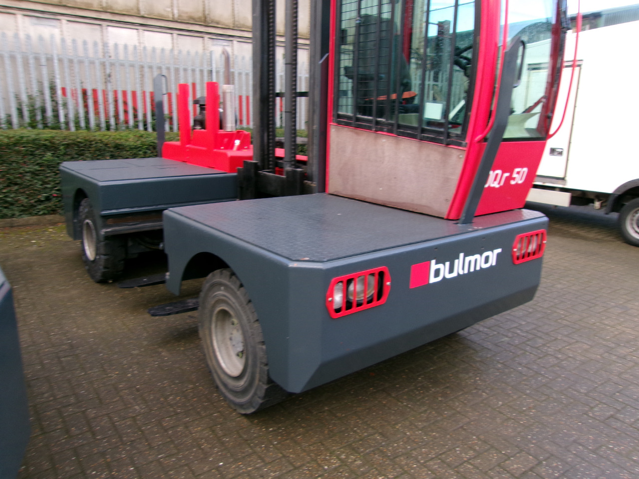 Oldalrakodó targoncá BULMOR DQR50/12/54T: 15 kép.