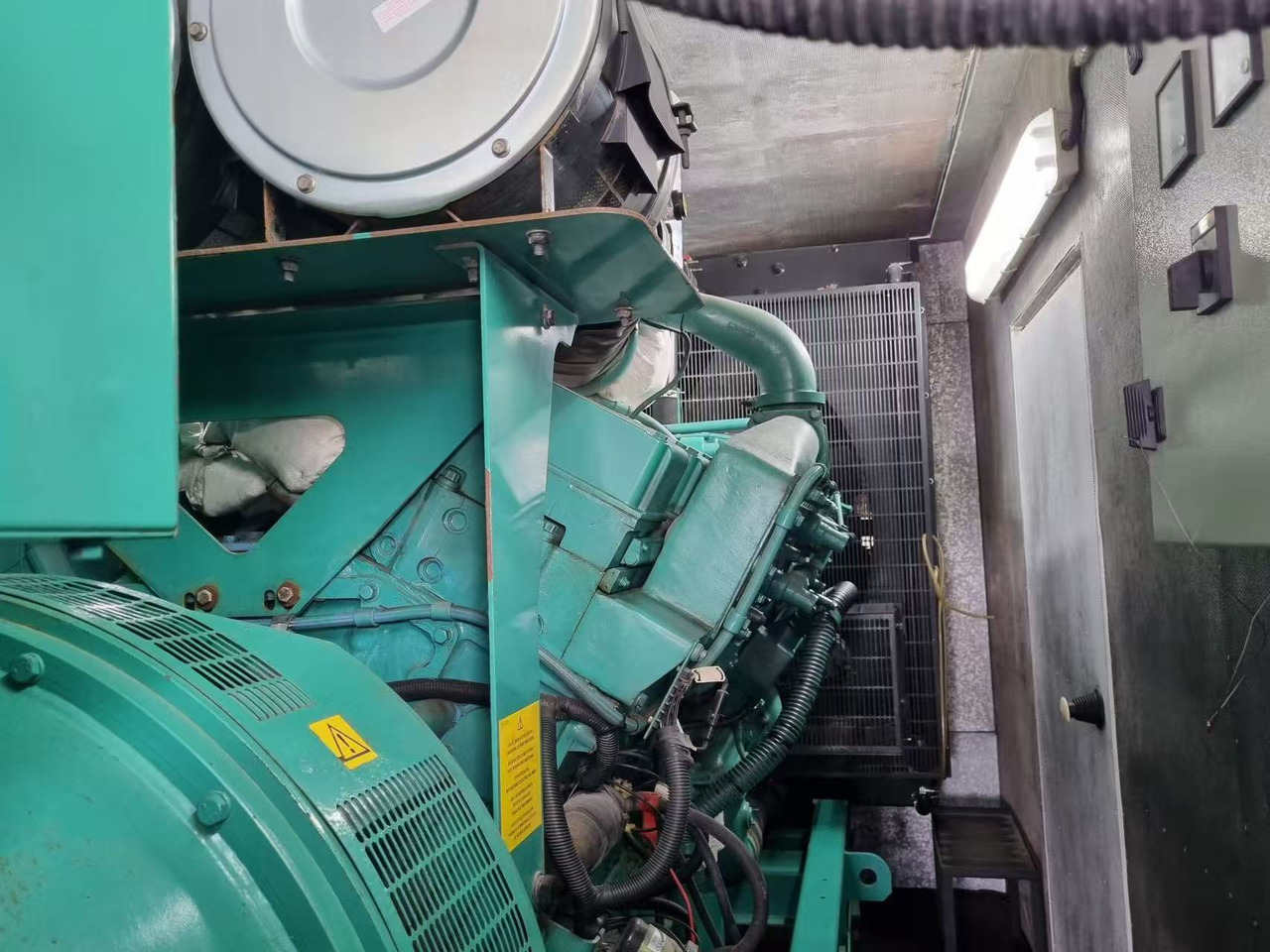 CUMMINS KTA50-G3 - Szerszám/ Felszerelés: 5 kép. CUMMINS KTA50-G3 - Szerszám/ Felszerelés: 5 kép.