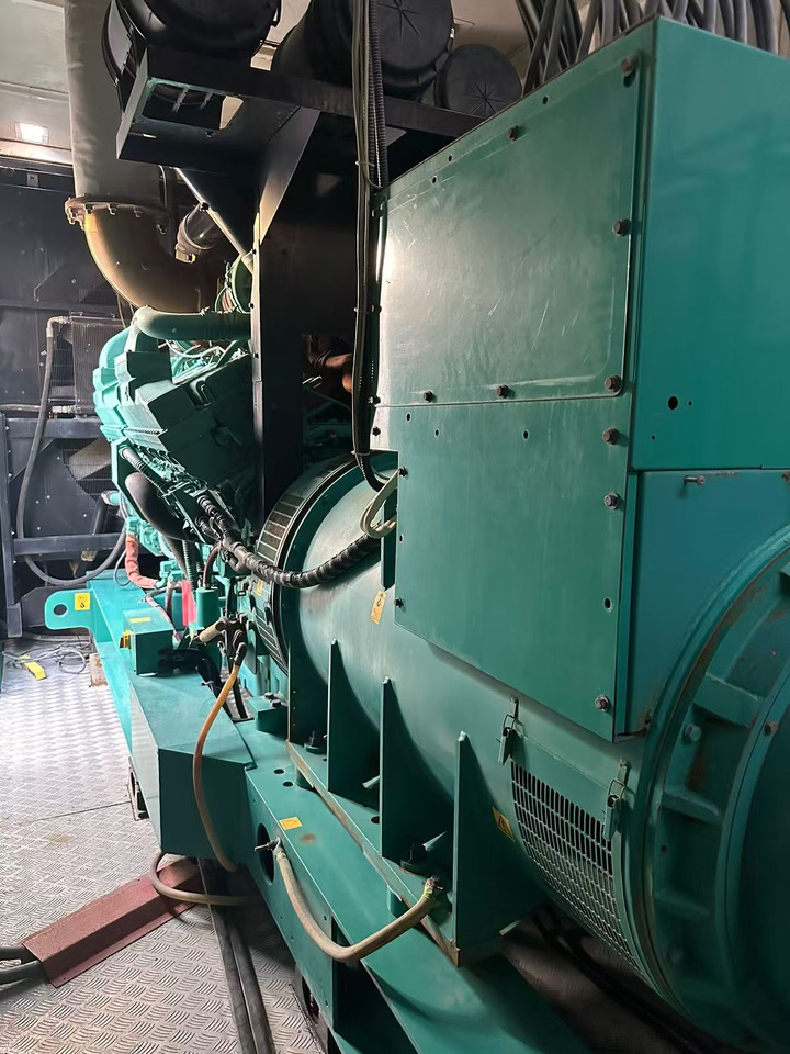 CUMMINS QSK60-G4 - Áramfejlesztő: 4 kép. CUMMINS QSK60-G4 - Áramfejlesztő: 4 kép.