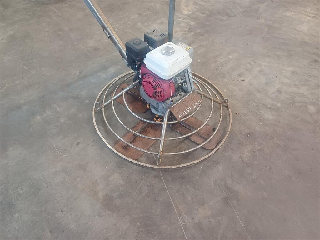 Bartell Barikell 900 betonihierrin - Betonsimító: 2 kép. Bartell Barikell 900 betonihierrin - Betonsimító: 2 kép.