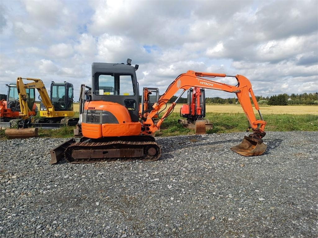 Hitachi EX50U kallistuvalla s40 liittimellä. - Minikotró: 5 kép. Hitachi EX50U kallistuvalla s40 liittimellä. - Minikotró: 5 kép.