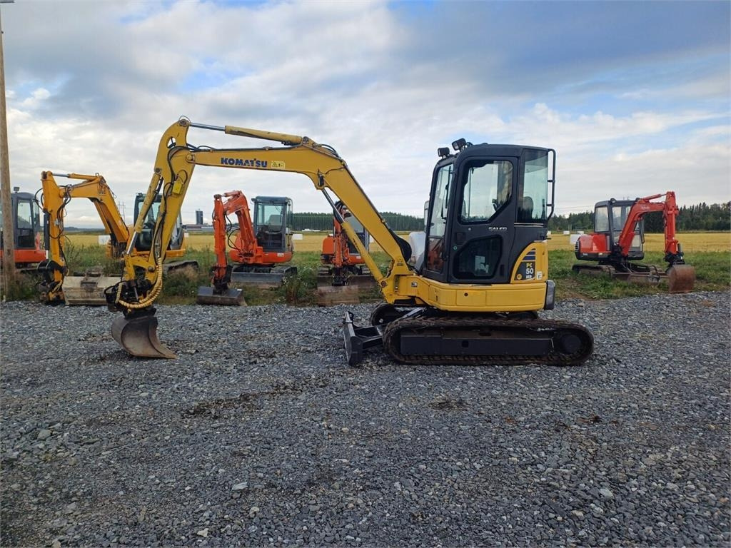 Komatsu pc50mr-2 Engcon pyörittäjällä - Minikotró: 2 kép. Komatsu pc50mr-2 Engcon pyörittäjällä - Minikotró: 2 kép.