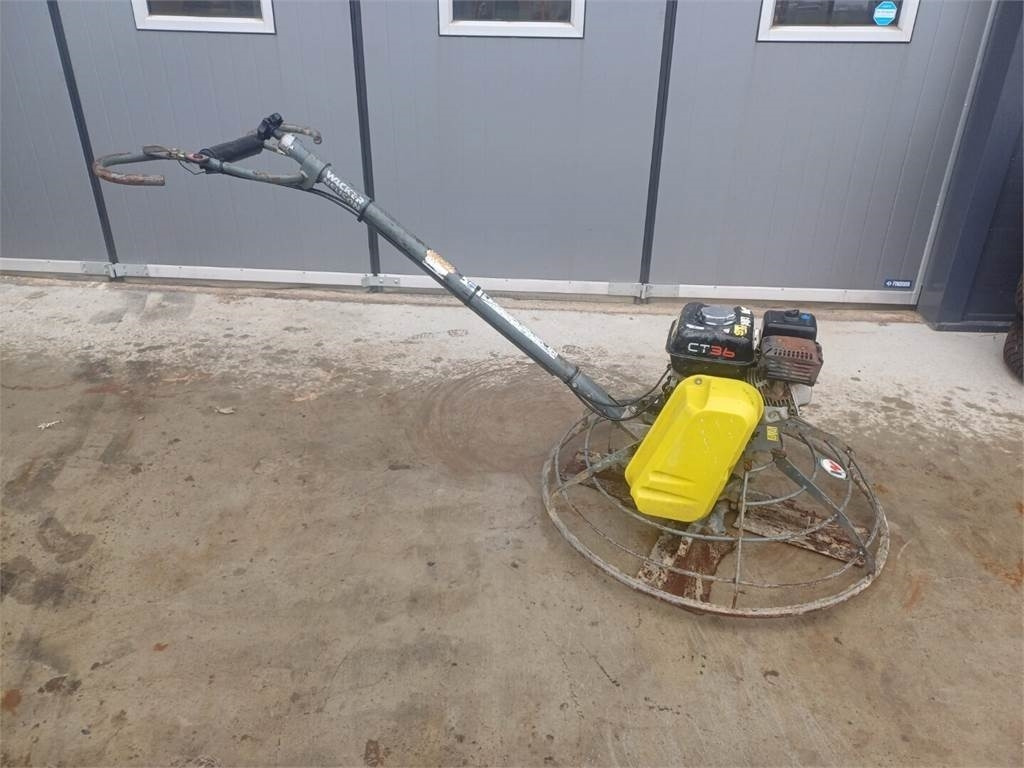 Wacker Neuson Trowel ct36-5a betonihierrin - Betonsimító: 1 kép. Wacker Neuson Trowel ct36-5a betonihierrin - Betonsimító: 1 kép.