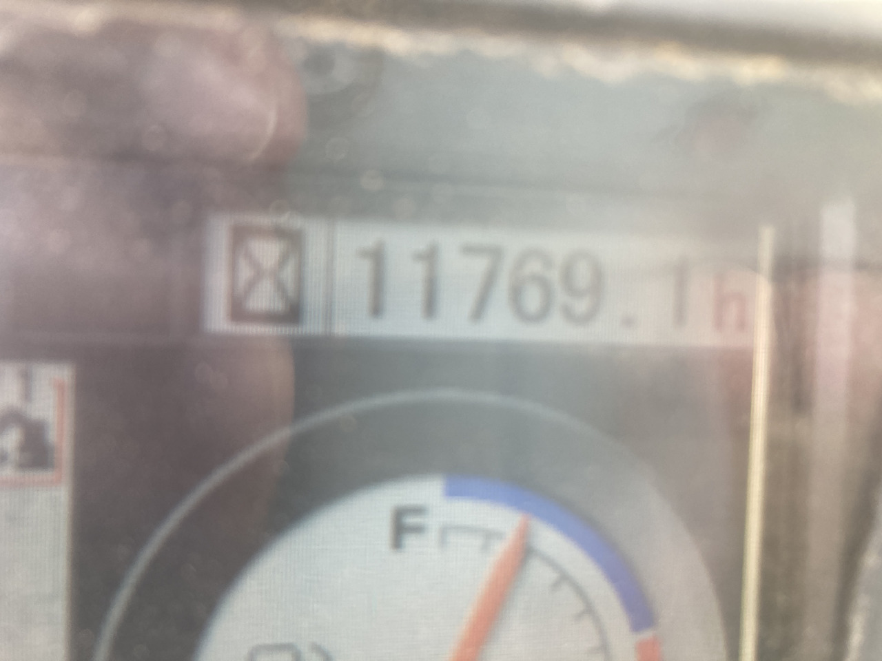 PELLE HITACHI ZX350 NCL-3 - Lánctalpas kotró: 4 kép. PELLE HITACHI ZX350 NCL-3 - Lánctalpas kotró: 4 kép.