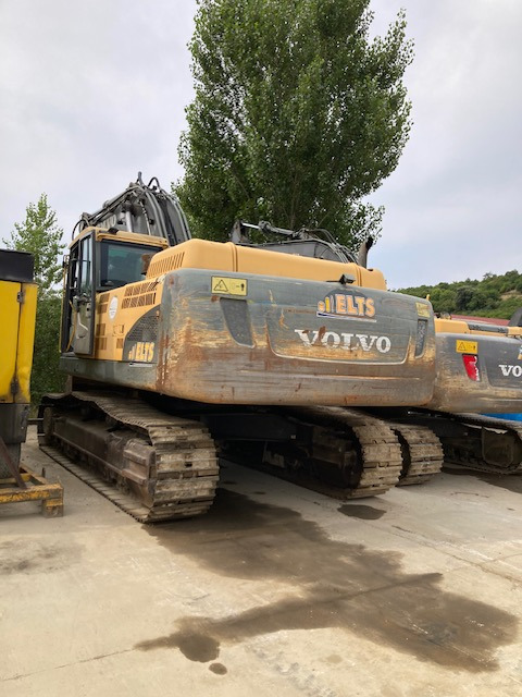 Pelle sur chenilles VOLVO EC360 CNL - Lánctalpas kotró: 1 kép. Pelle sur chenilles VOLVO EC360 CNL - Lánctalpas kotró: 1 kép.