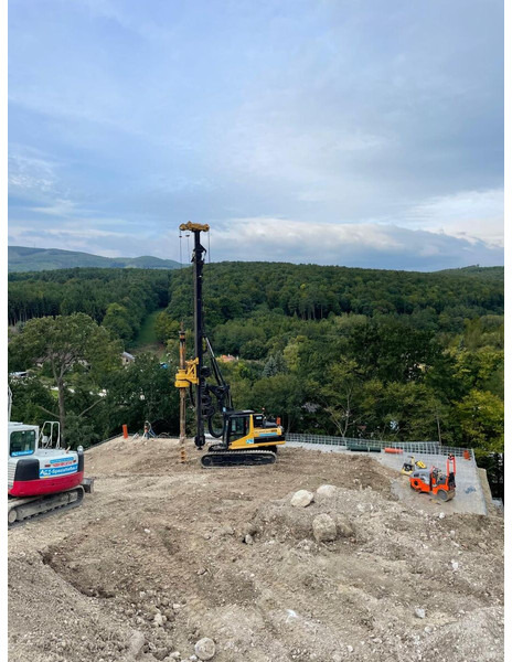 Delmag RH 12 - Fúrógép: 3 kép. Delmag RH 12 - Fúrógép: 3 kép.