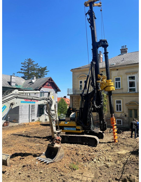 Delmag RH 12 - Fúrógép: 4 kép. Delmag RH 12 - Fúrógép: 4 kép.