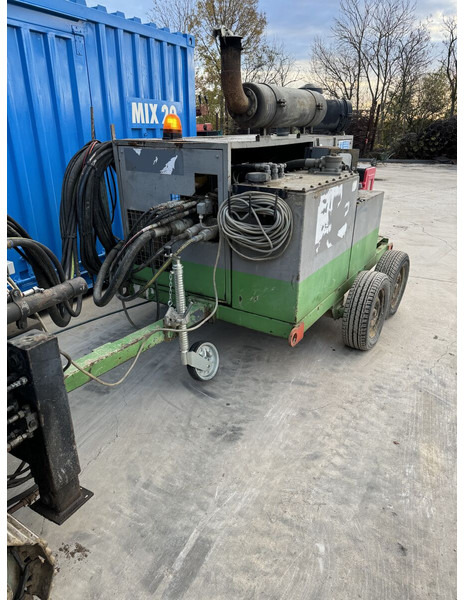 Hütte HBR 202 TF - Fúrógép: 1 kép. Hütte HBR 202 TF - Fúrógép: 1 kép.