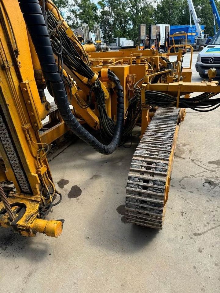 Klemm KR 805 DS - Fúrógép: 3 kép. Klemm KR 805 DS - Fúrógép: 3 kép.