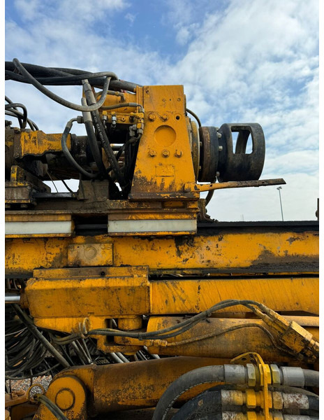 Klemm KR 806-3D with Double Rotary Head - Fúrógép: 1 kép. Klemm KR 806-3D with Double Rotary Head - Fúrógép: 1 kép.