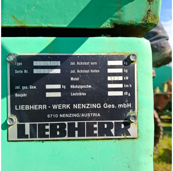 Liebherr HS 841 - Lánctalpas daru: 1 kép. Liebherr HS 841 - Lánctalpas daru: 1 kép.