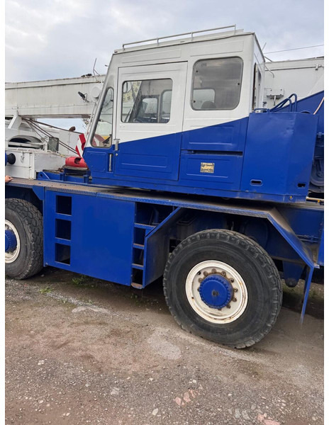 Tadano AR 300E - Rakodódaru: 1 kép. Tadano AR 300E - Rakodódaru: 1 kép.