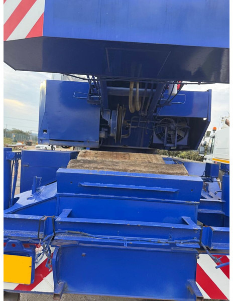 Tadano AR 300E - Rakodódaru: 5 kép. Tadano AR 300E - Rakodódaru: 5 kép.