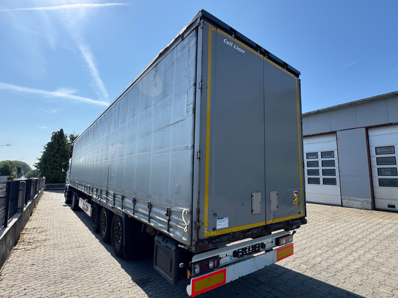 Krone Coil-Liner/Zertifikat/CodeXL - Ponyvás félpótkocsi: 2 kép. Krone Coil-Liner/Zertifikat/CodeXL - Ponyvás félpótkocsi: 2 kép.