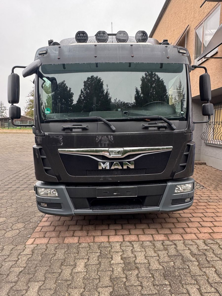 MAN TGL 12.220/LBW/Klima/Navi/2xAHK - Italszállító teherautó: 4 kép. MAN TGL 12.220/LBW/Klima/Navi/2xAHK - Italszállító teherautó: 4 kép.