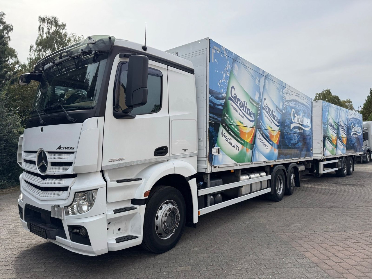 Mercedes-Benz Actros 2645/2xLBW/Retarder/Lenk-Lift/2xAHK - Italszállító teherautó: 2 kép. Mercedes-Benz Actros 2645/2xLBW/Retarder/Lenk-Lift/2xAHK - Italszállító teherautó: 2 kép.