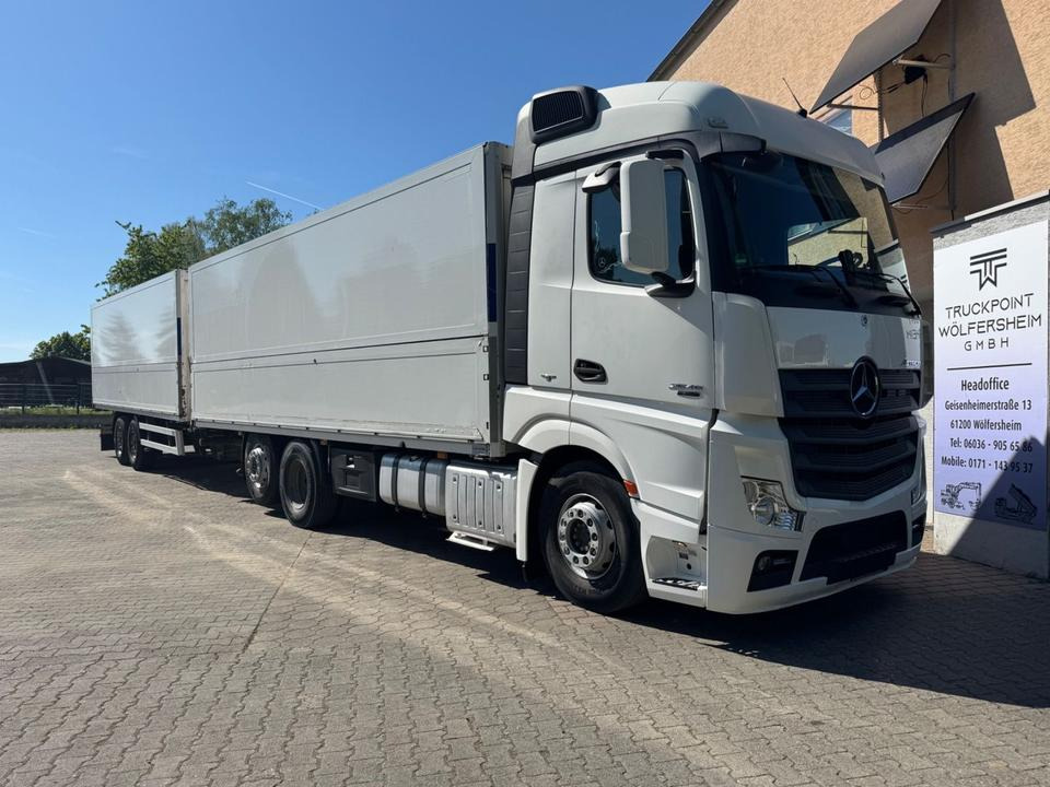 Mercedes-Benz Actros2545/Lift-Lenk/Mitnahmestp/Retarder - Dobozos felépítményű teherautó: 1 kép. Mercedes-Benz Actros2545/Lift-Lenk/Mitnahmestp/Retarder - Dobozos felépítményű teherautó: 1 kép.