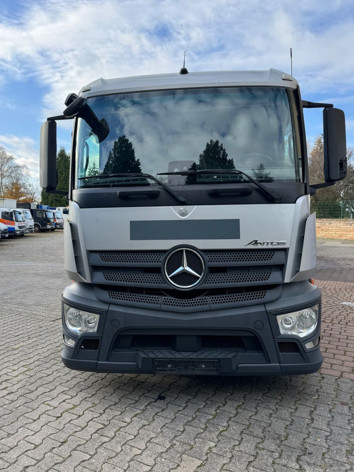 Mercedes-Benz Antos 2540/Durchladbar/2xLBW/Frigoblock/2instock - Hűtős teherautó: 4 kép. Mercedes-Benz Antos 2540/Durchladbar/2xLBW/Frigoblock/2instock - Hűtős teherautó: 4 kép.