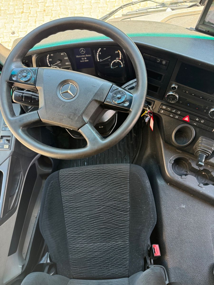 Hűtős teherautó Mercedes-Benz Antos 2540/Durchladbar/2xLBW/Frigoblock/2instock: 11 kép.