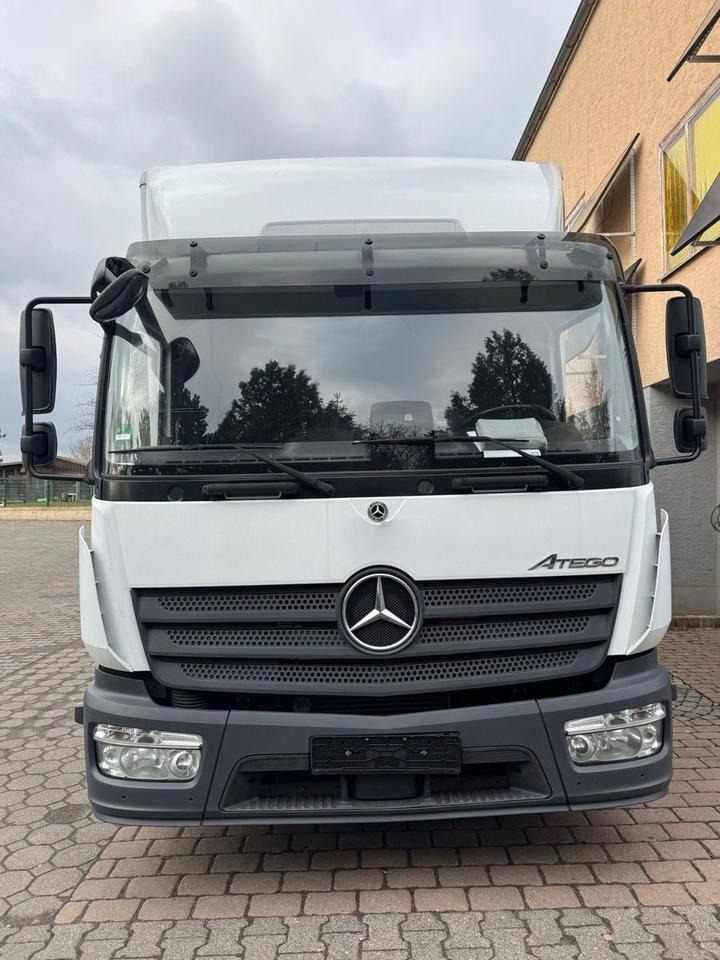 Mercedes-Benz Atego 816/Möbelkoffer/Brake-Assist/Lane-Assi - Dobozos felépítményű teherautó: 3 kép. Mercedes-Benz Atego 816/Möbelkoffer/Brake-Assist/Lane-Assi - Dobozos felépítményű teherautó: 3 kép.