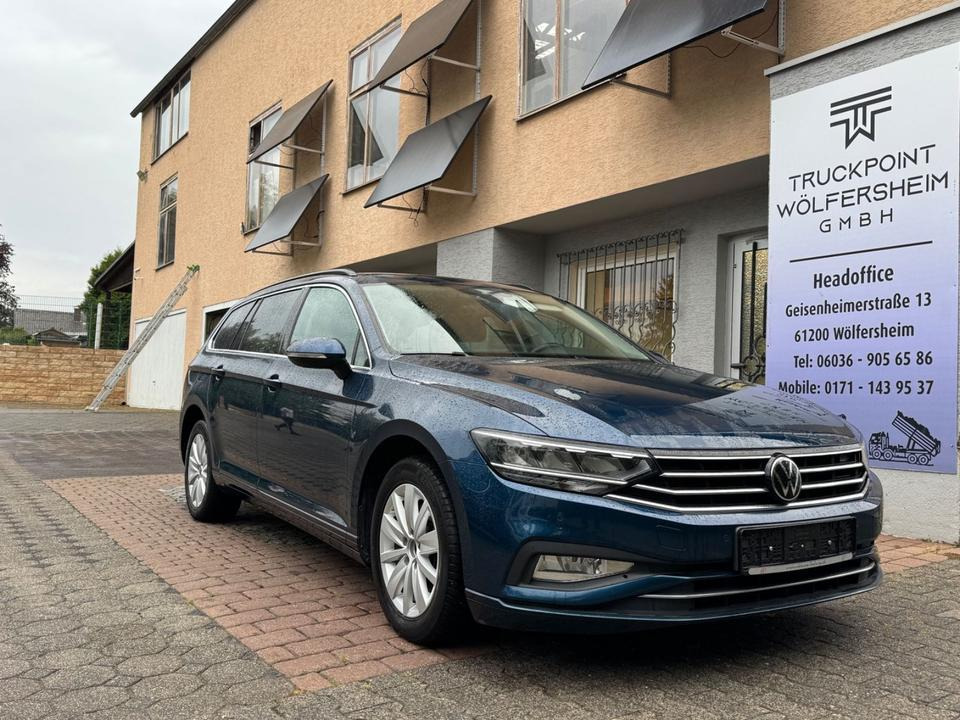 Volkswagen Passat Variant 2.0 TDI - Autó: 1 kép. Volkswagen Passat Variant 2.0 TDI - Autó: 1 kép.