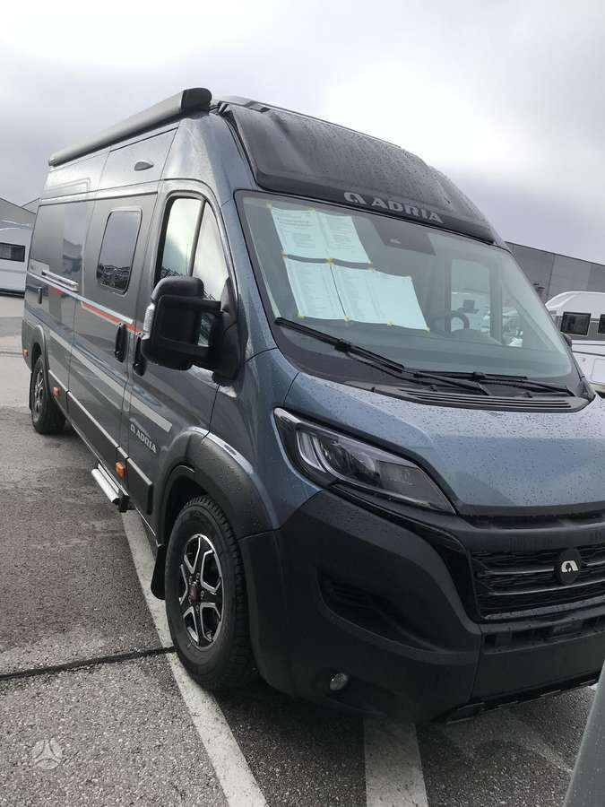 ADRIA Twin Sport 640 SG - Kempingautó: 1 kép. ADRIA Twin Sport 640 SG - Kempingautó: 1 kép.